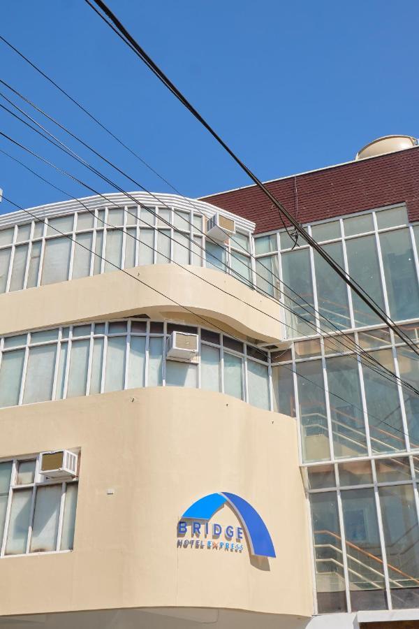 Bridge Hotel Express Cagayan de Oro Exterior foto